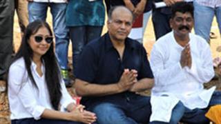 Ashutosh Gowariker & Nitin Desai recreate The Majestic ‘Shaniwar Wada’ for Panipat!