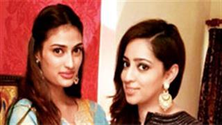 Athiya Shetty and Nidhi Dutta to celebrate Christmas in London