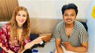 Tarot card reader Ayush Gupta predicts bright future for Bigg Boss’s Jasleen Matharu!