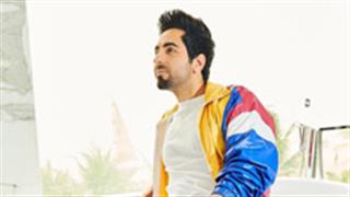Ayushmann Khurrana is missing the stage life and fans screaming for him!