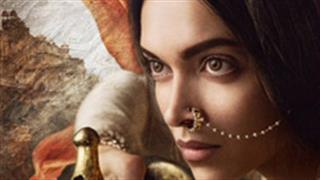 Deepika looks 'fragile' yet fierceful as Mastani