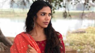 Shriya Pilgaonkar learns how to play the dhol for her role in Bhangra Paa Le