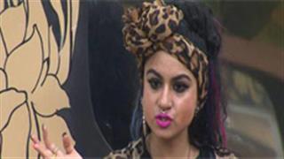 'Bigg Boss 9': Why is Priya upset with 'cool' Mandana?
