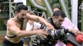बिग बॉस 14: 17वां दिन- नियम तोड़ने के मामले में सिद्धार्थ के खिलाफ हुईं गौहर और हिना