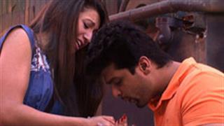 OMG! Kushal dismissed from 'Bigg Boss 7', Gauhar opts to join him!