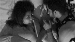 Bigg Boss 8: Sonali and Gautam 'Xposed' getting cozy on the bed