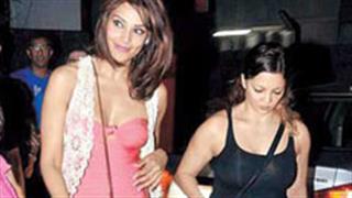 Spotted: Bipasha Basu in a killer short dress