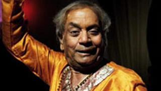 Pandit Birju Maharaj congratulates Madhuri on her online dance academy