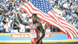 Newsbreak: Carl Lewis watches Bhaag Milkha Bhaag, calls Milkha Singh