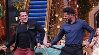 Salman Khan and Prabhdeva groove to Munna Badnam on popular demand!