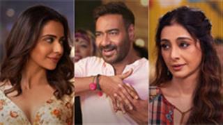 Put on your dancing shoes and groove to Mukhda Vekh Ke from De De Pyaar De!