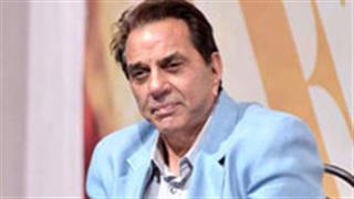 Dharmendra: Amitabh Bachchan is engine of Bollywood