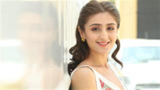 Dhvani Bhanushali sets a new record for Vaaste 