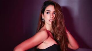 दिशा पाटनी के हॉट फिगर ने एक बार फिर खिंचा लोगों का ध्यान