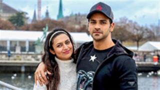 Adding the flavour of love, Divyanka and husband Vivek Dahiya enjoy making breakfast together!