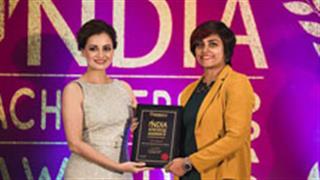 Diya Mirza felicitated Ar. Ronjeta Prasad Gavandi with India Achievers Award 2019