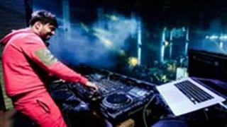 Celebrity DJ Shadow Dubai Rocks Varanasi at Prohibition Week Christmas Bash!