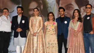 Team Ek Ladki Ko Dekha Toh Aisa Laga launches a live installation to promote the films