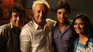 5 Reasons why 'Ekkees Toppon Ki Salaami' is next 'Khosla Ka Ghosla'