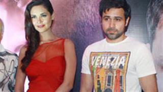All well between Mahesh Bhatt, Emraan Hashmi