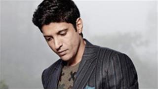 Farhan doesn't see cinema as 'dark or 'light'