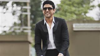 Farhan Akhtar hates doing topless photo shoots