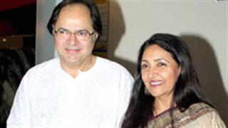 Farooque Shaikh broke his arm