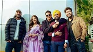 Akshay Kumar starrer 'Filhall 2' goes on floors on Nupur Sanon's birthday!