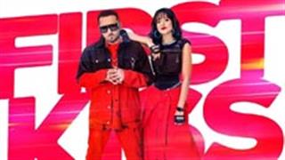Yo Yo Honey Singh reveals the first look of his next track 'First Kiss'! 