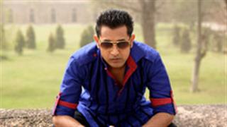 Gippy Grewal shares a blast from the past picture with his fans!