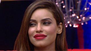 Video: When Gizelle, Gauhar and many other celebs forgot to breathe