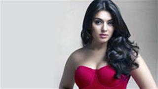 Hansika Motwani urges for some privacy