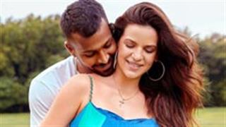 रोमांटिक अंदाज में नजर आए सोशल मीडिया के मशहूर लव बर्ड्स, हार्दिक-नताशा