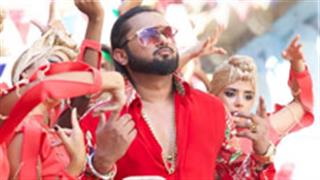 Director Daniel Duran's wife Sharlene grooves on Yo-Yo Honey Singh's 'Makhna'!