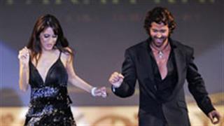 Superhero Hrithik turns 40, fraternity wishes the best