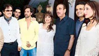 Snapshots from a Big Bollywood iftar party