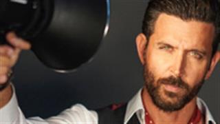 Hrithik Roshan looks as charming as ever in his latest post