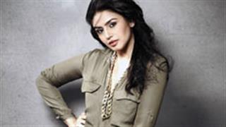 Huma to play Queen?