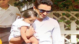 Imran enjoys 'father-daughter' time
