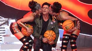 Can do action better than romance: SRK