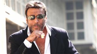 Jackie Shroff paints the town in his intense wave