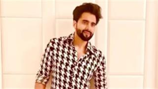 Jackky Bhagnani sports pants with the same name as his Akshay Kumar starrer production!