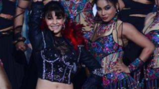 Jacqueline rocks Star Guild Awards 