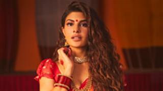 Jacqueline Fernandez along with YOLO Foundation visited the Kinnar Trust on the auspicious occasion of Ganesh Festival