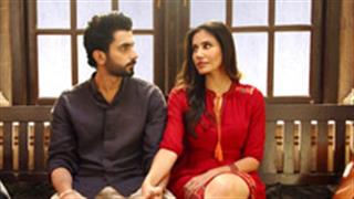 The soulful soothing track 'Dariyaganj' from Jai Mummy Di is here!