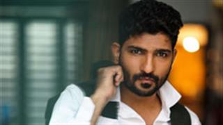 '83 actor Jatin Sarna urges citizens of Delhi to righteously cast their vote at the upcoming elections