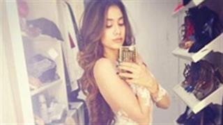 Exposed: Wanna know who is dating Sridevi's daughter Jhanvi?