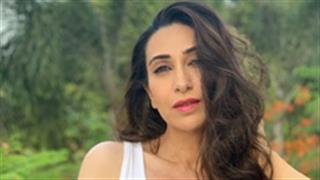 Karisma Kapoor's birthday picture will set your pulse high!