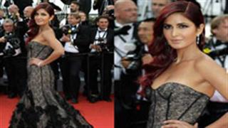 What made Kat color her hair?