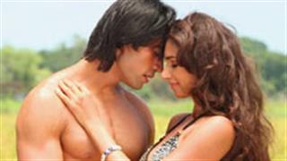 Karle Pyaar Karle releases a new song 'Tanhaai'